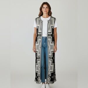 PH5 100% wool monochrome Southwestern Geometric Black and Gray Long Vest